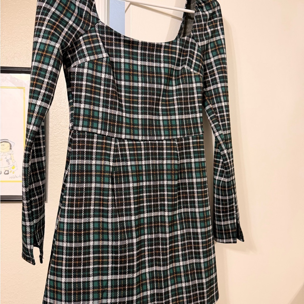 Mi Ami for Francescas collections Plaid Long Sleeve Dress